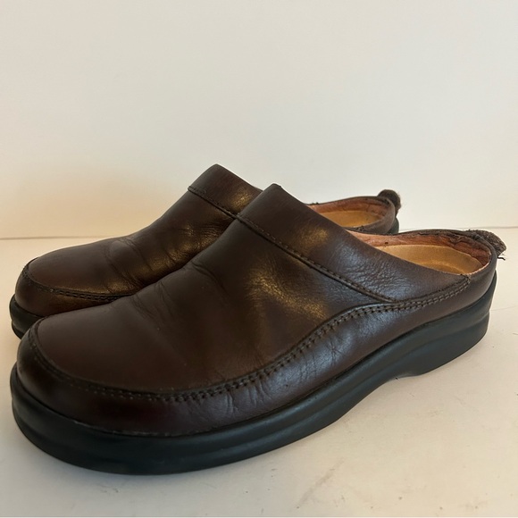 Birkenstock Shoes - Birkenstock Footprints brown genuine leather slip on slides clogs Size 6.5 EU 37